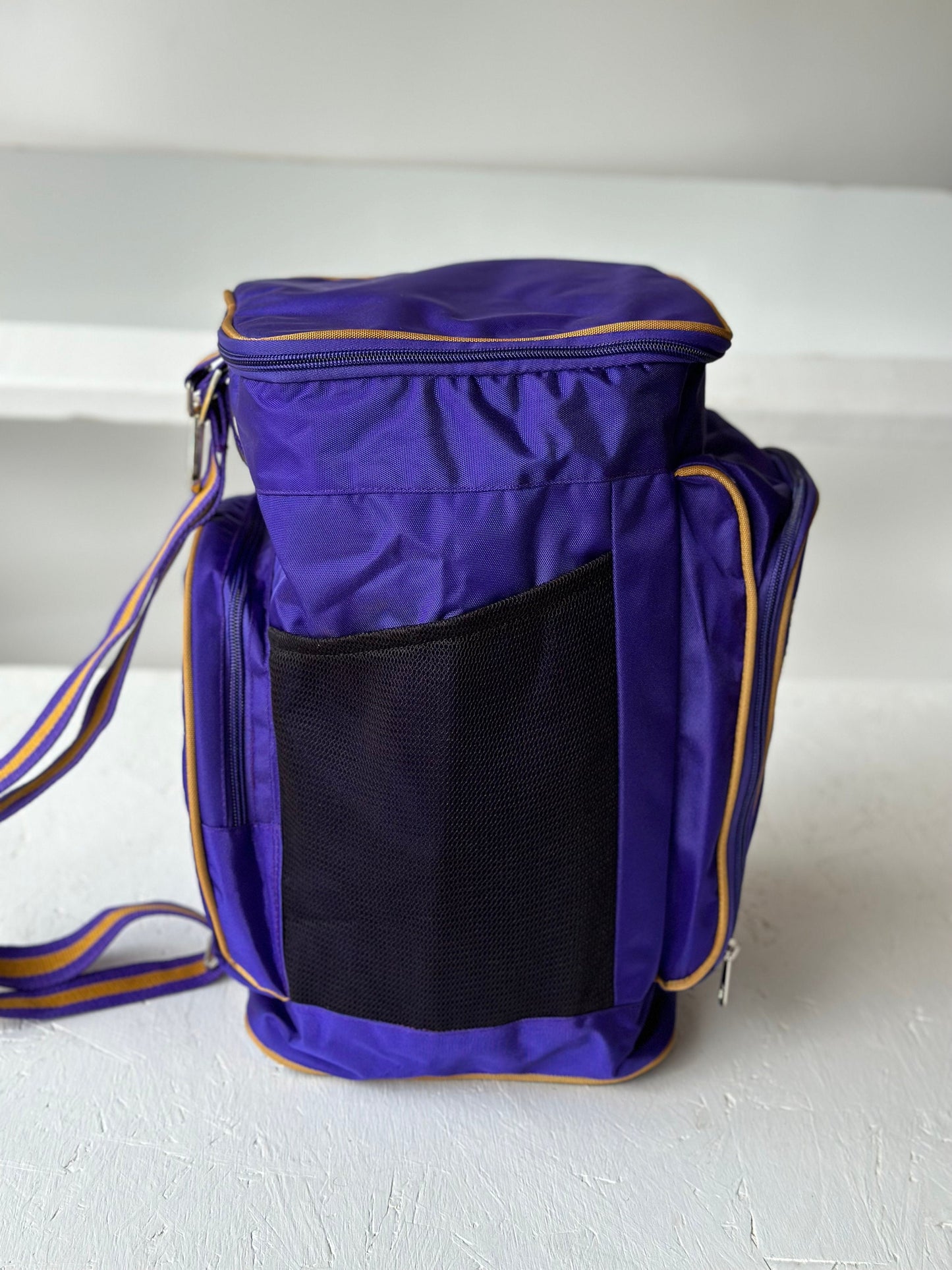 Omega Psi Phi (ΩΨΦ) Fraternity Royal Purple & Old Gold Color Ice cooler