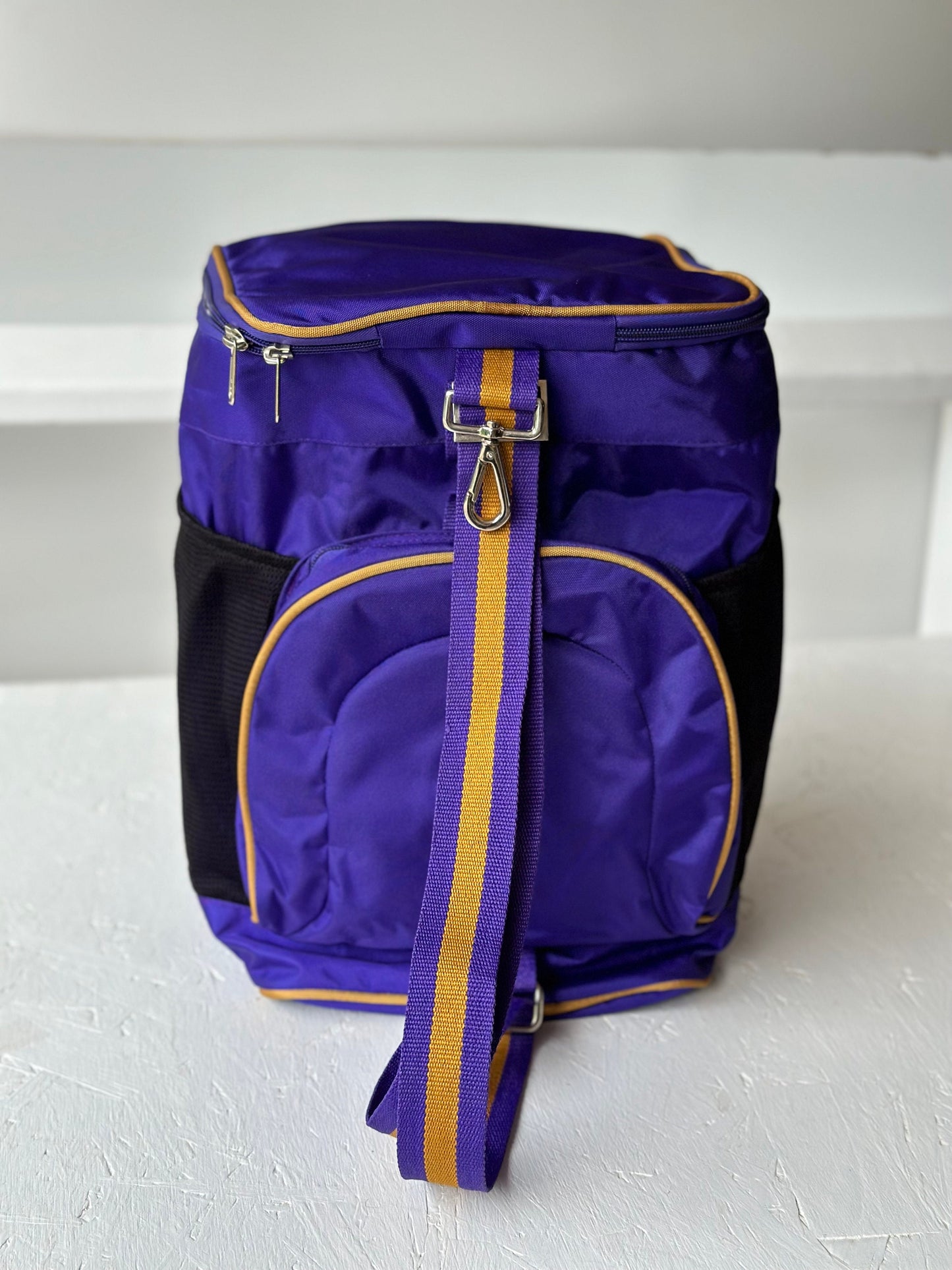 Omega Psi Phi (ΩΨΦ) Fraternity Royal Purple & Old Gold Color Ice cooler