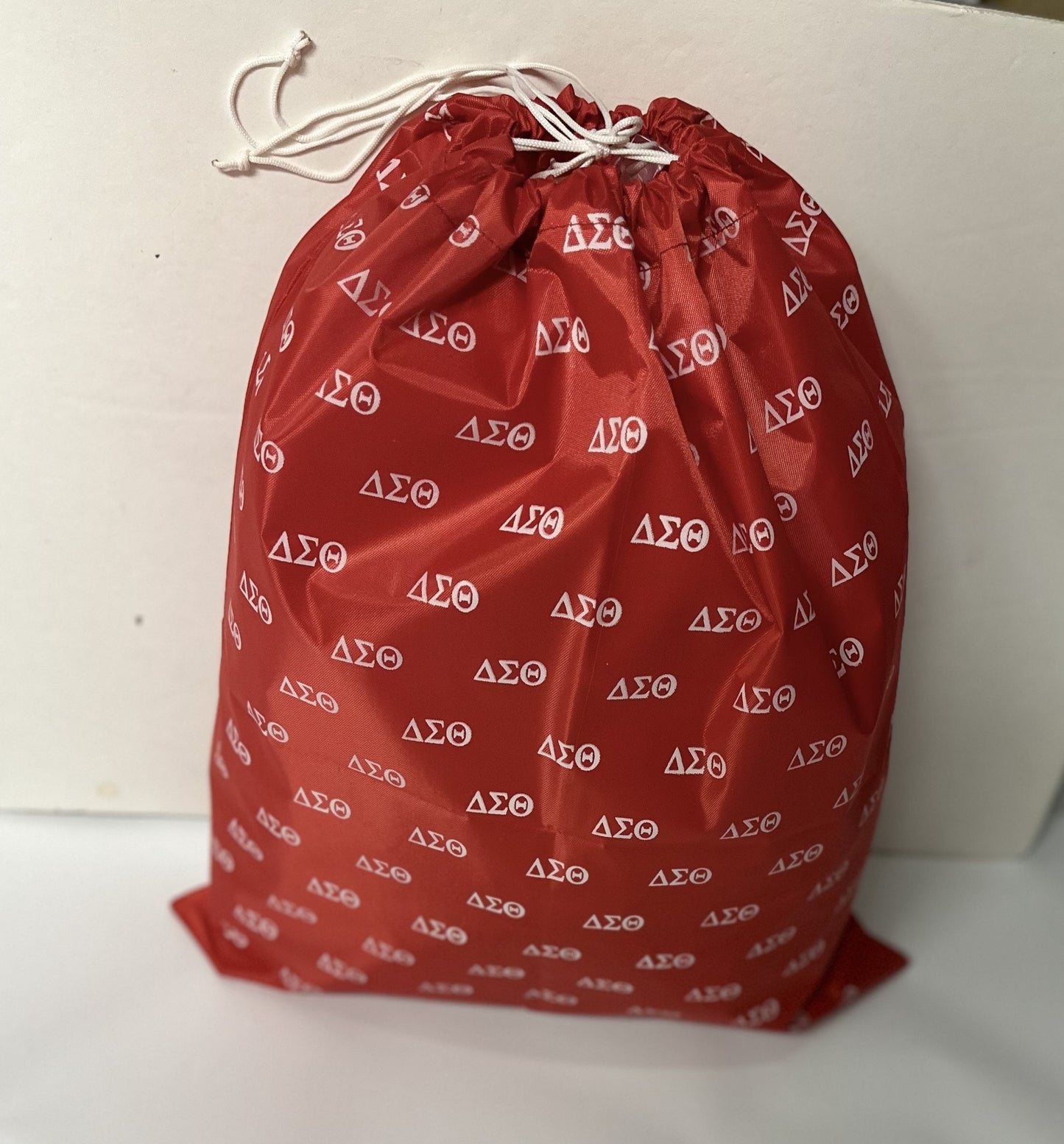 Delta Sigma Theta ΔΣΘ Sorority Polyester Fabric waterproof Laundry Bag/ Storage bag/ Laundry tote/ Travel Bag with drawstring reusable bag.