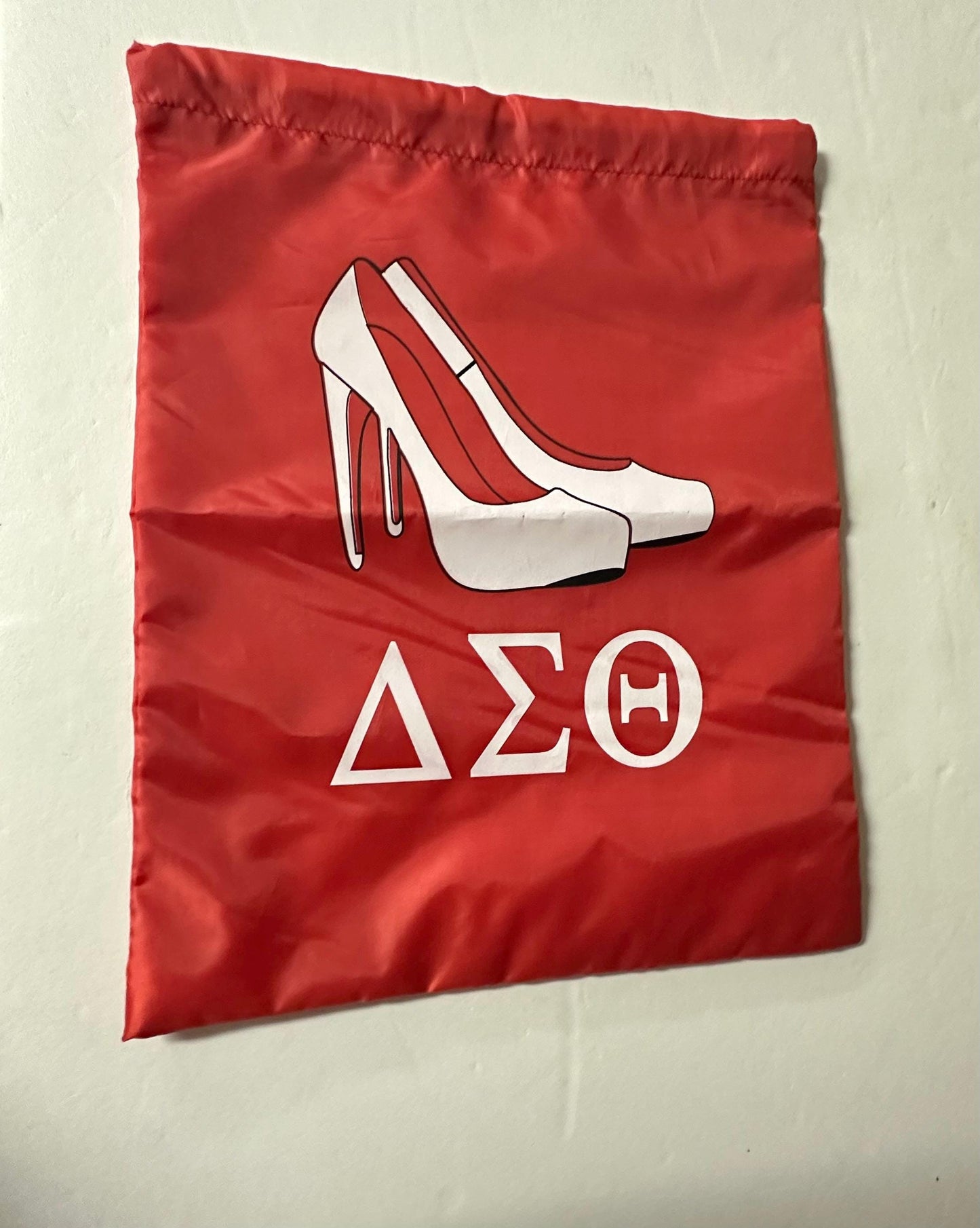 Delta Sigma Theta (ΔΣΘ) Sorority Shoe Bag- Sandals print on front Red Color.