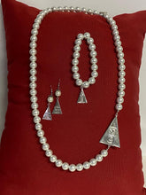 Load image into Gallery viewer, White pearls with silver triangle set

